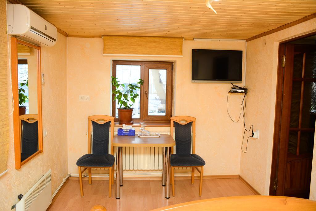 Bazar Motel Кишинёв Экстерьер фото